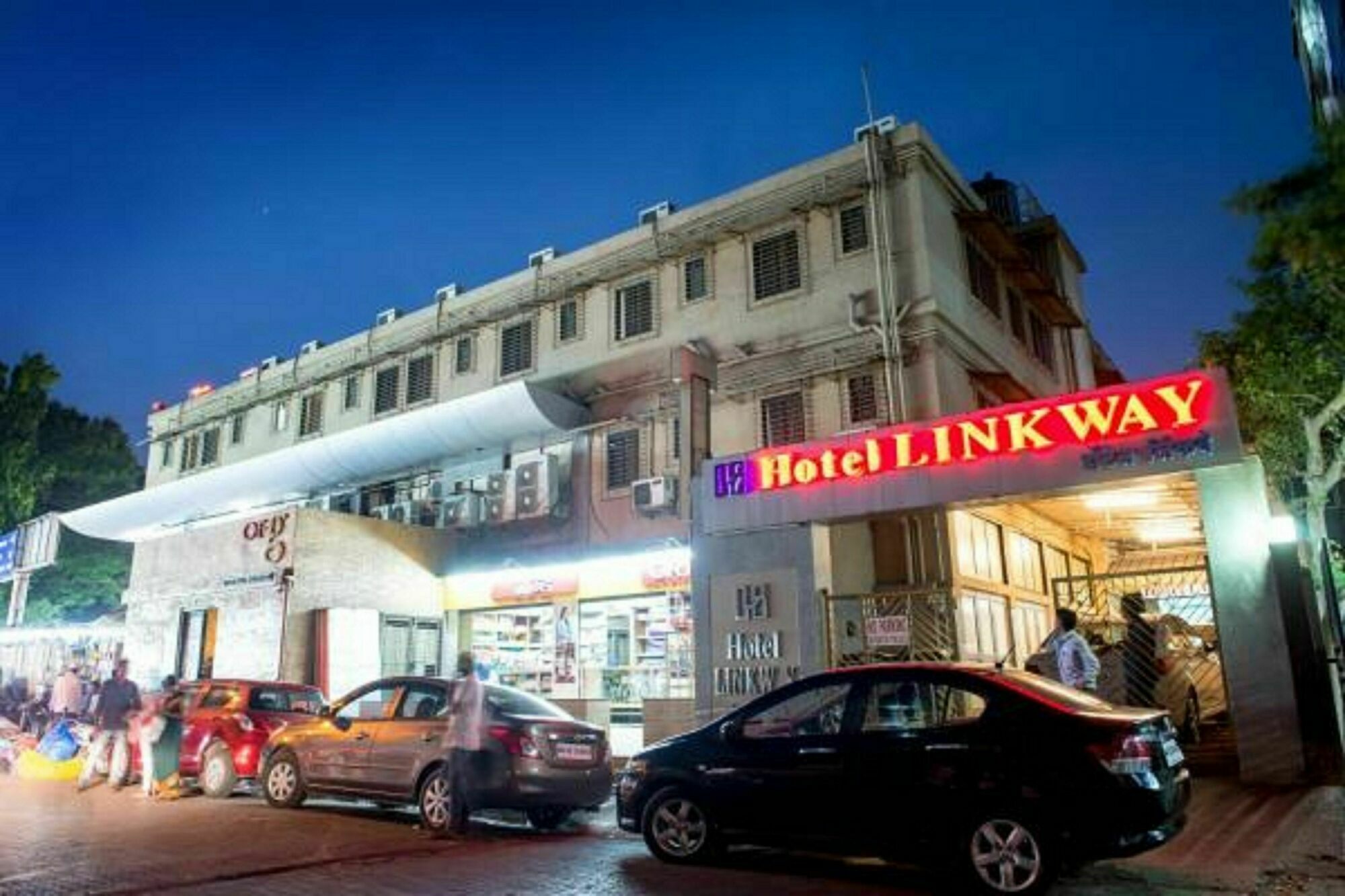 Hotel Linkway ムンバイ エクステリア 写真